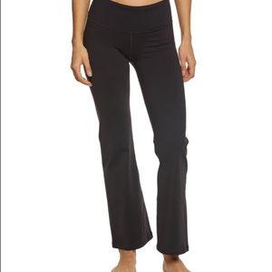 Black Prana pillar short inseam pant.  size m nwt